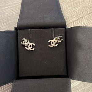 CHANEL BRAND NEW EARRINGS